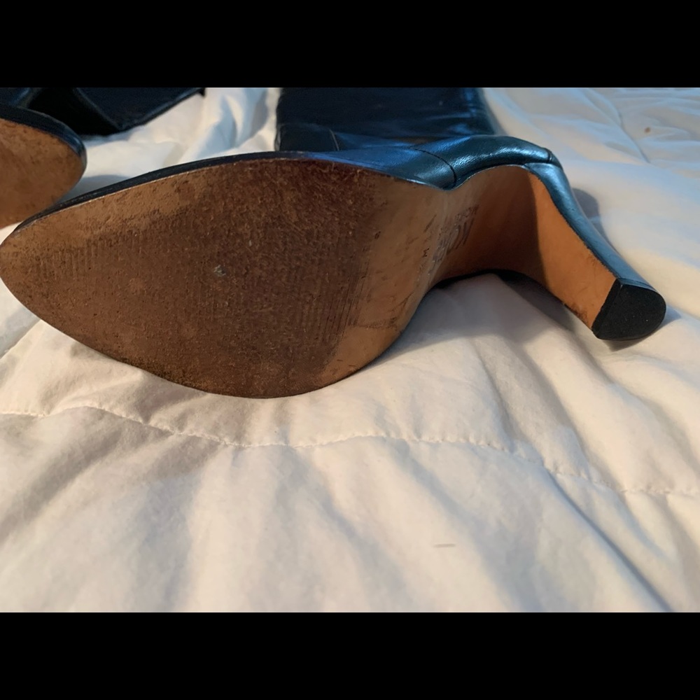 Hardly worn block heel boots - Picture 3 of 3